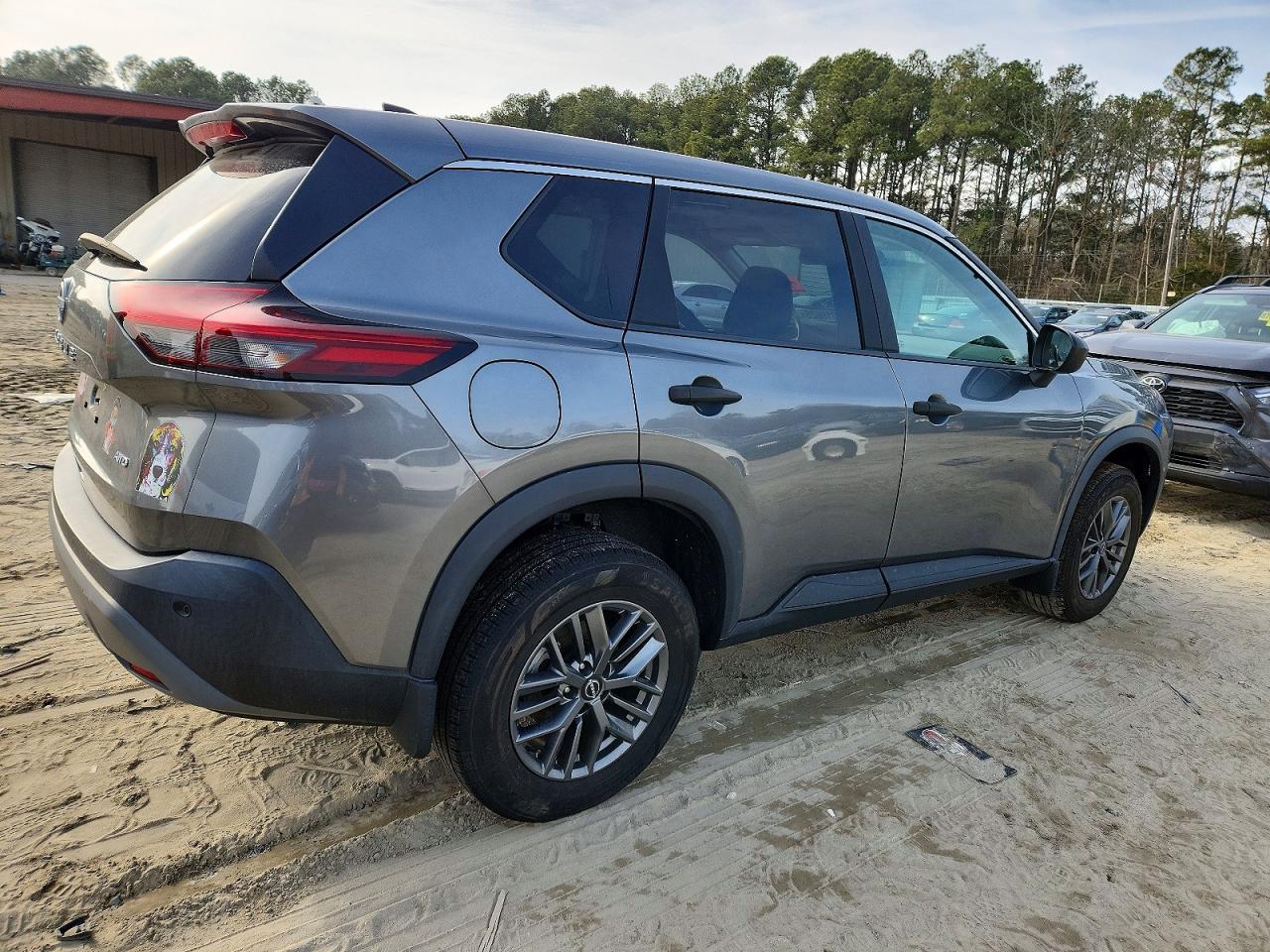 2023 NISSAN ROGUE S photo 3