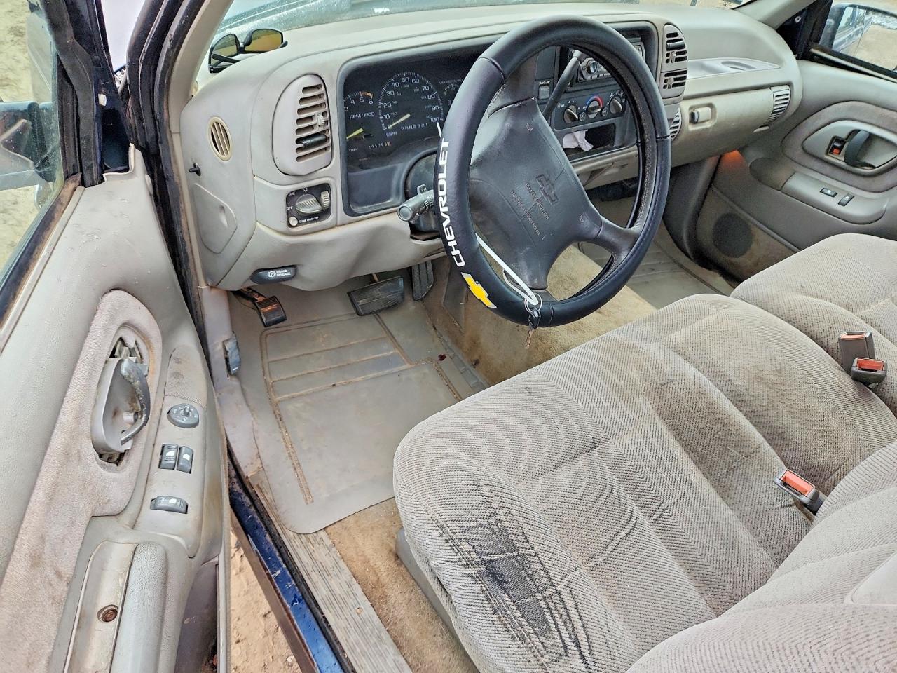 1996 CHEVROLET GMT-400 C1500 photo 8