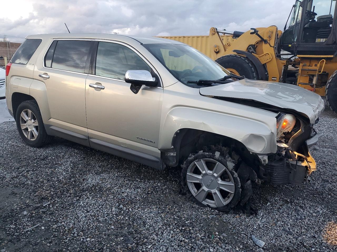 2013 GMC TERRAIN SLE photo 7