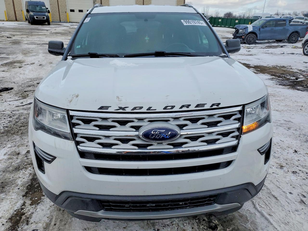 2019 FORD EXPLORER XLT photo 9