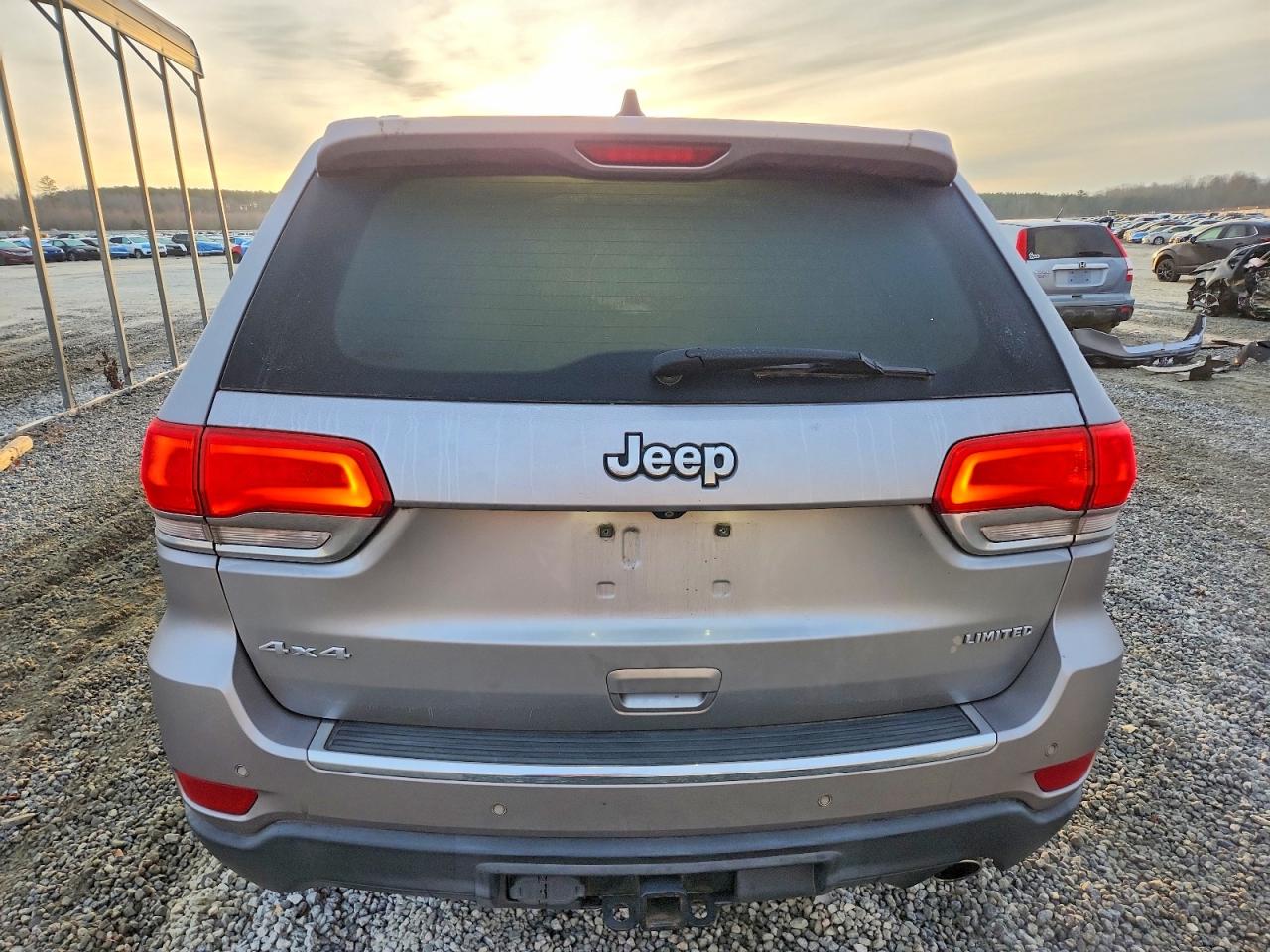 2015 JEEP GRAND CHEROKEE LIMITED photo 11