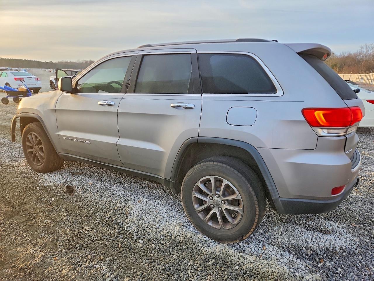 2015 JEEP GRAND CHEROKEE LIMITED photo 3
