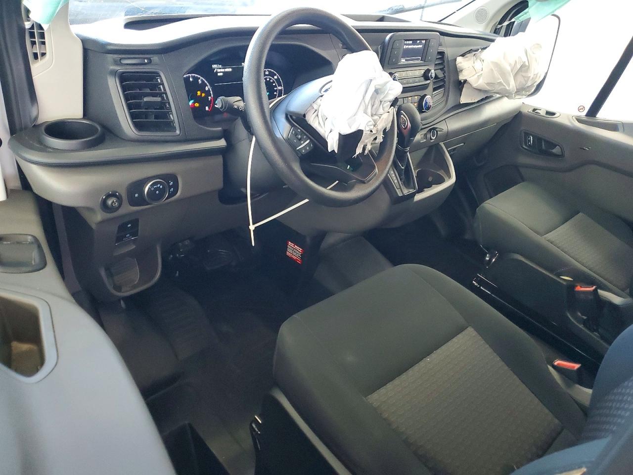 2025 FORD TRANSIT T-250 photo 8