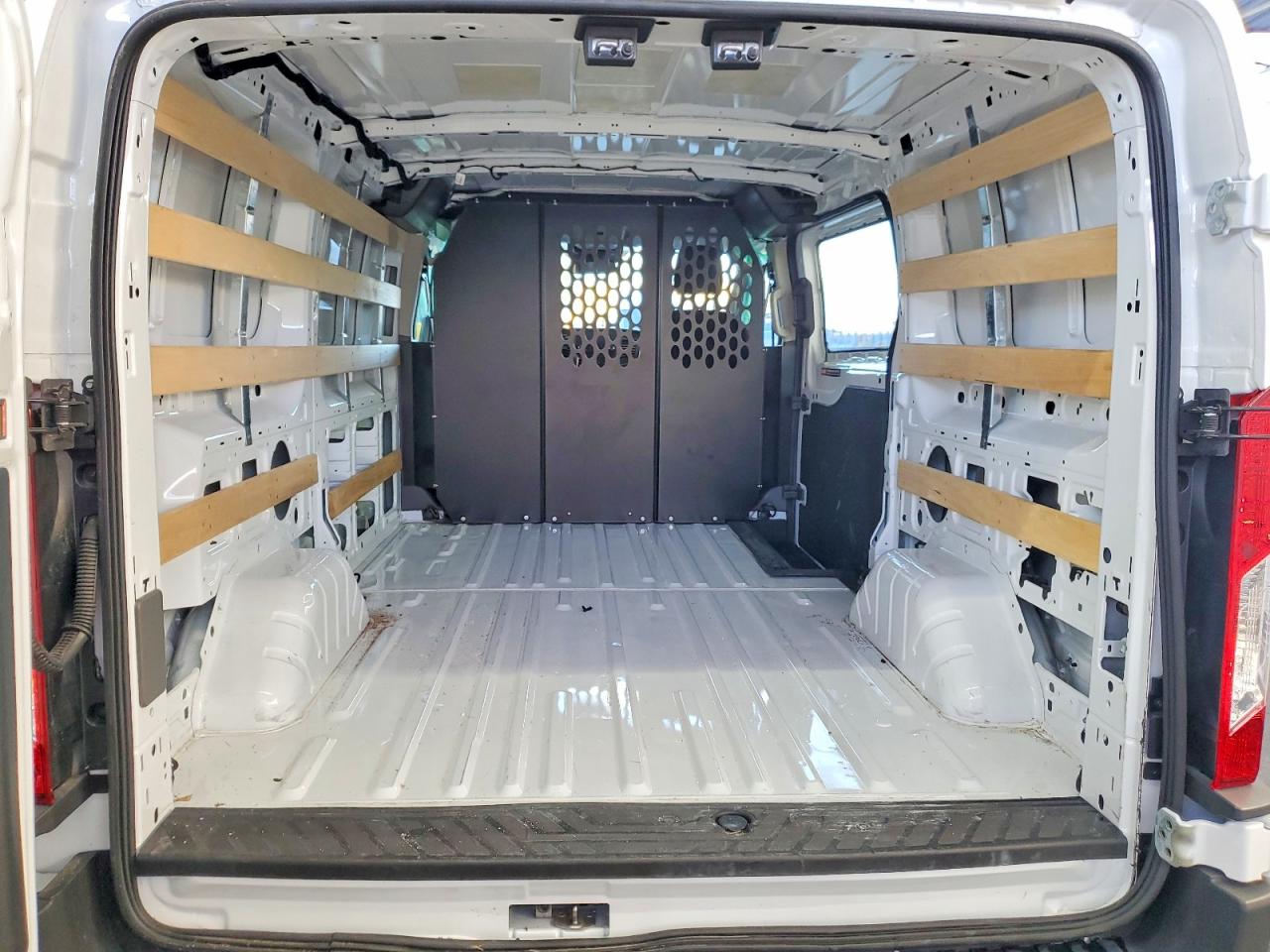 2025 FORD TRANSIT T-250 photo 10