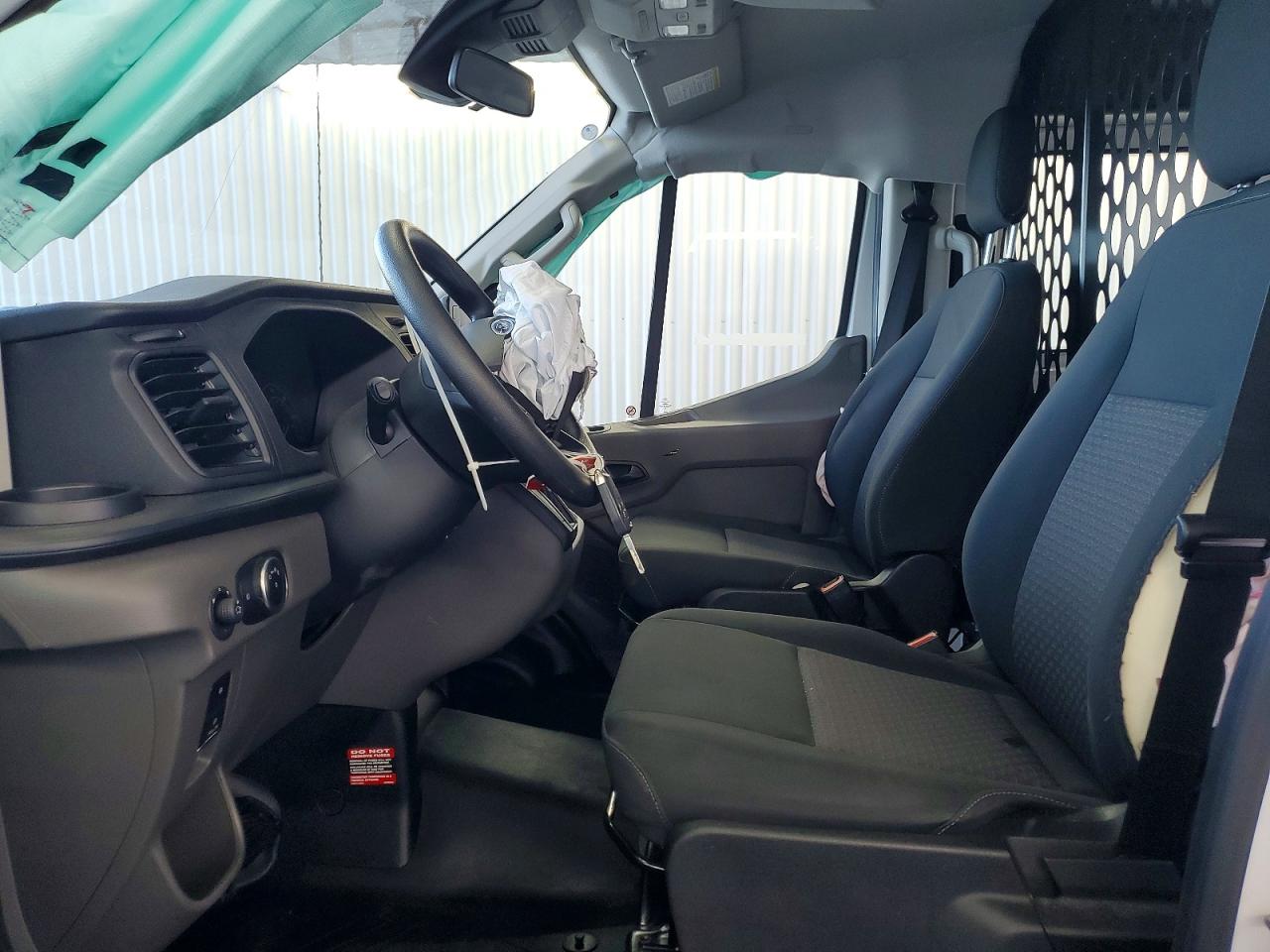 2025 FORD TRANSIT T-250 photo 7