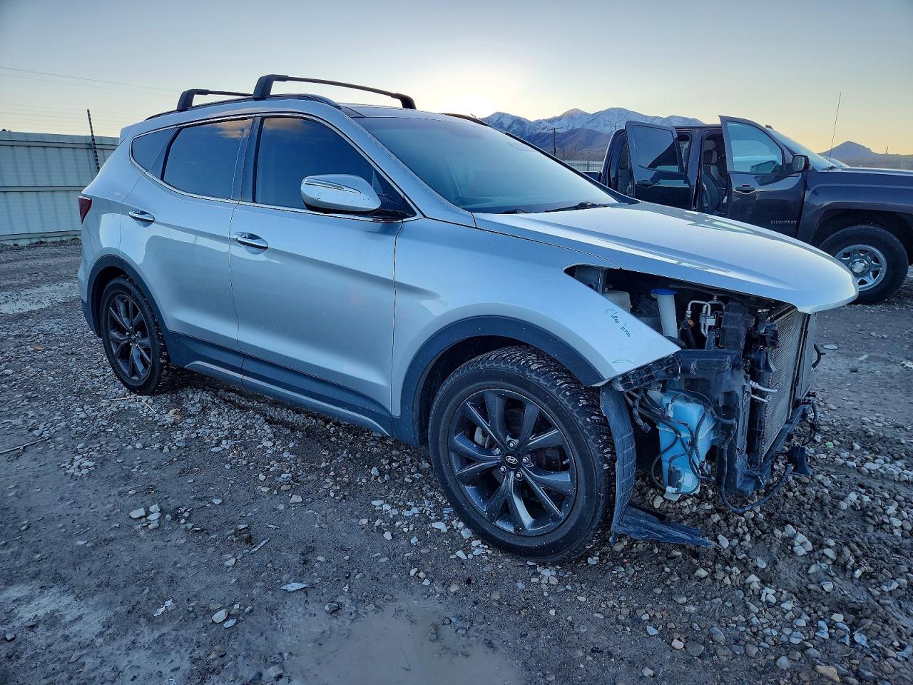 2017 HYUNDAI SANTA FE SPORT photo 4