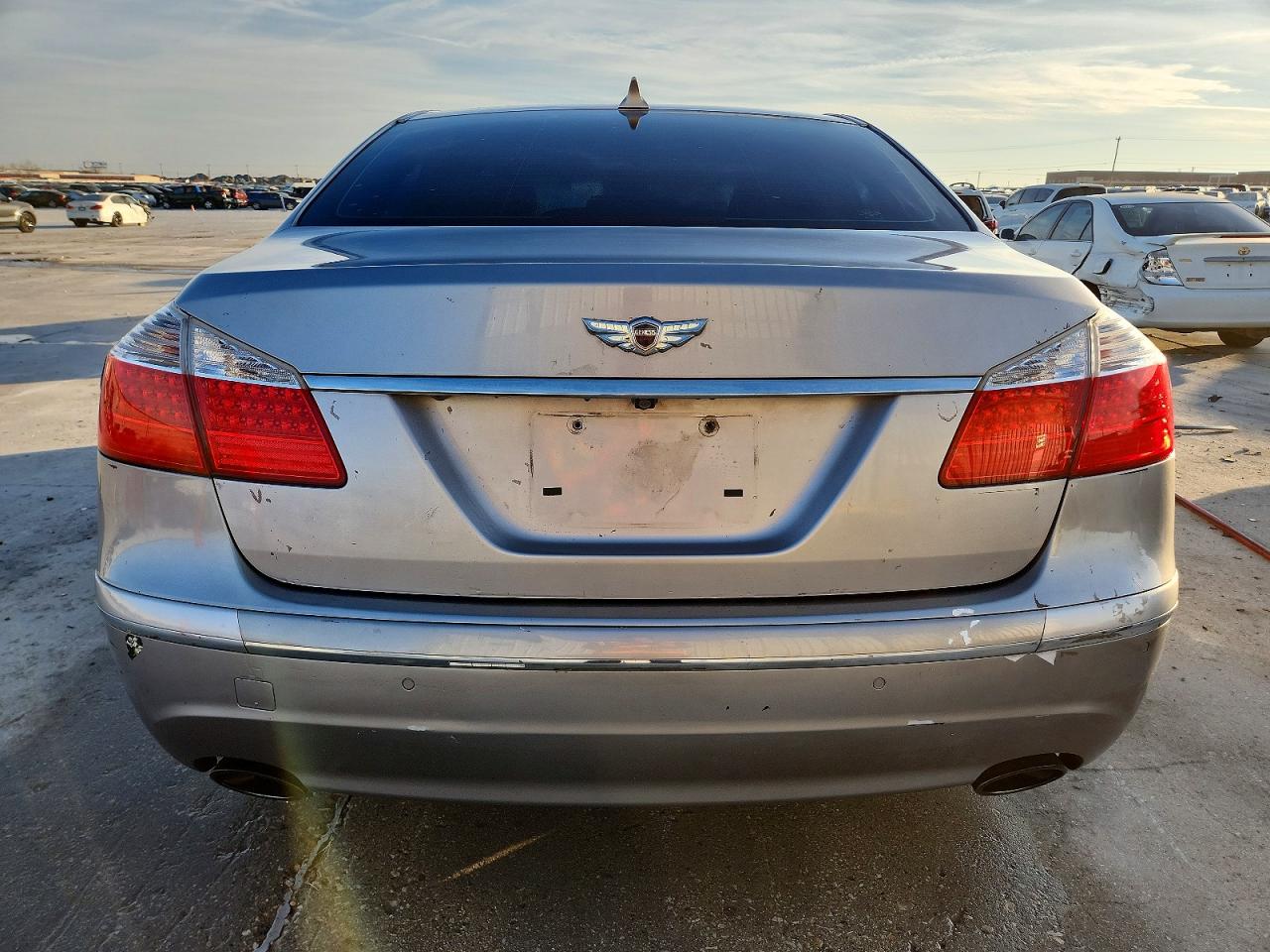 2011 HYUNDAI GENESIS 4.6L photo 11
