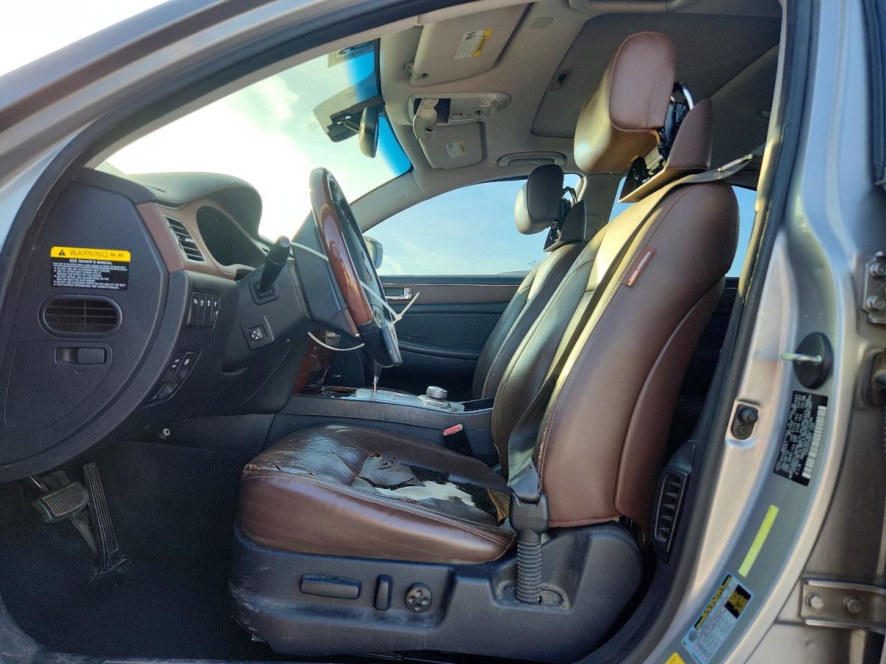 2011 HYUNDAI GENESIS 4.6L photo 13