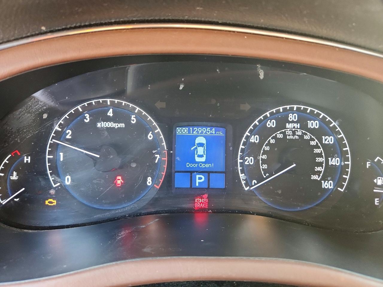 2011 HYUNDAI GENESIS 4.6L photo 17