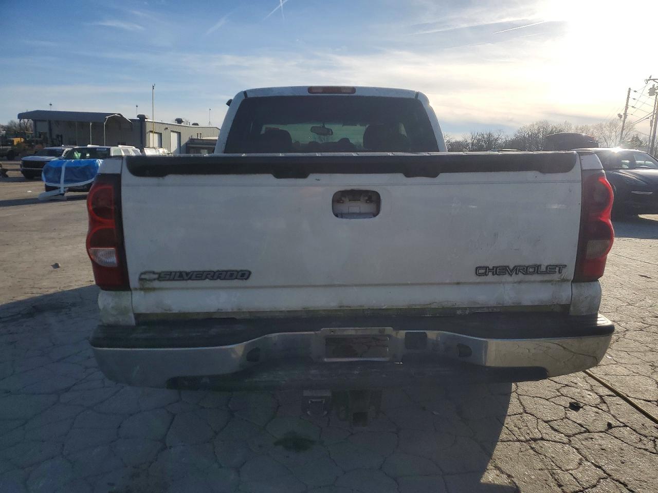 2003 CHEVROLET SILVERADO C1500 photo 6