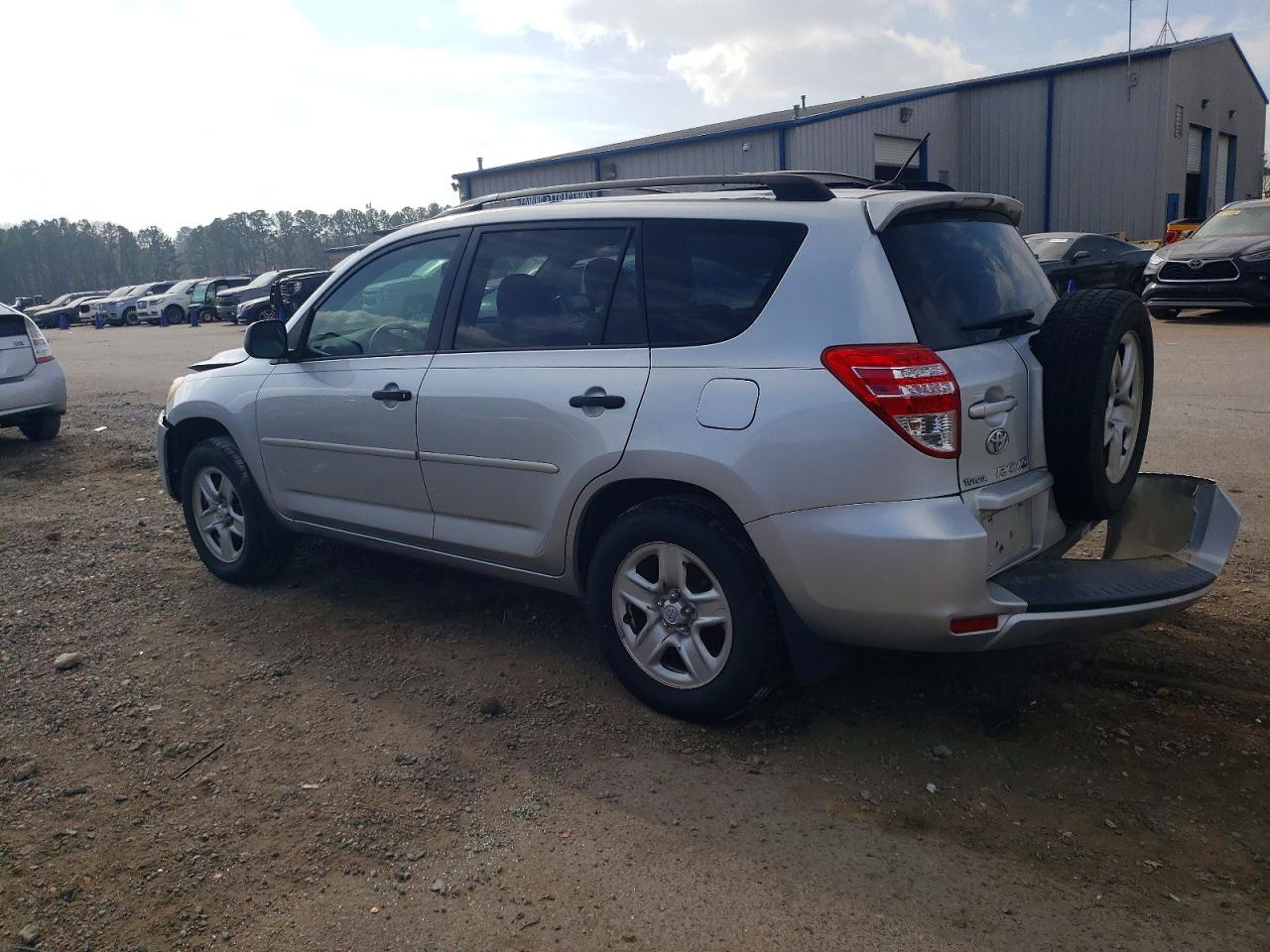 2009 TOYOTA RAV4 photo 2