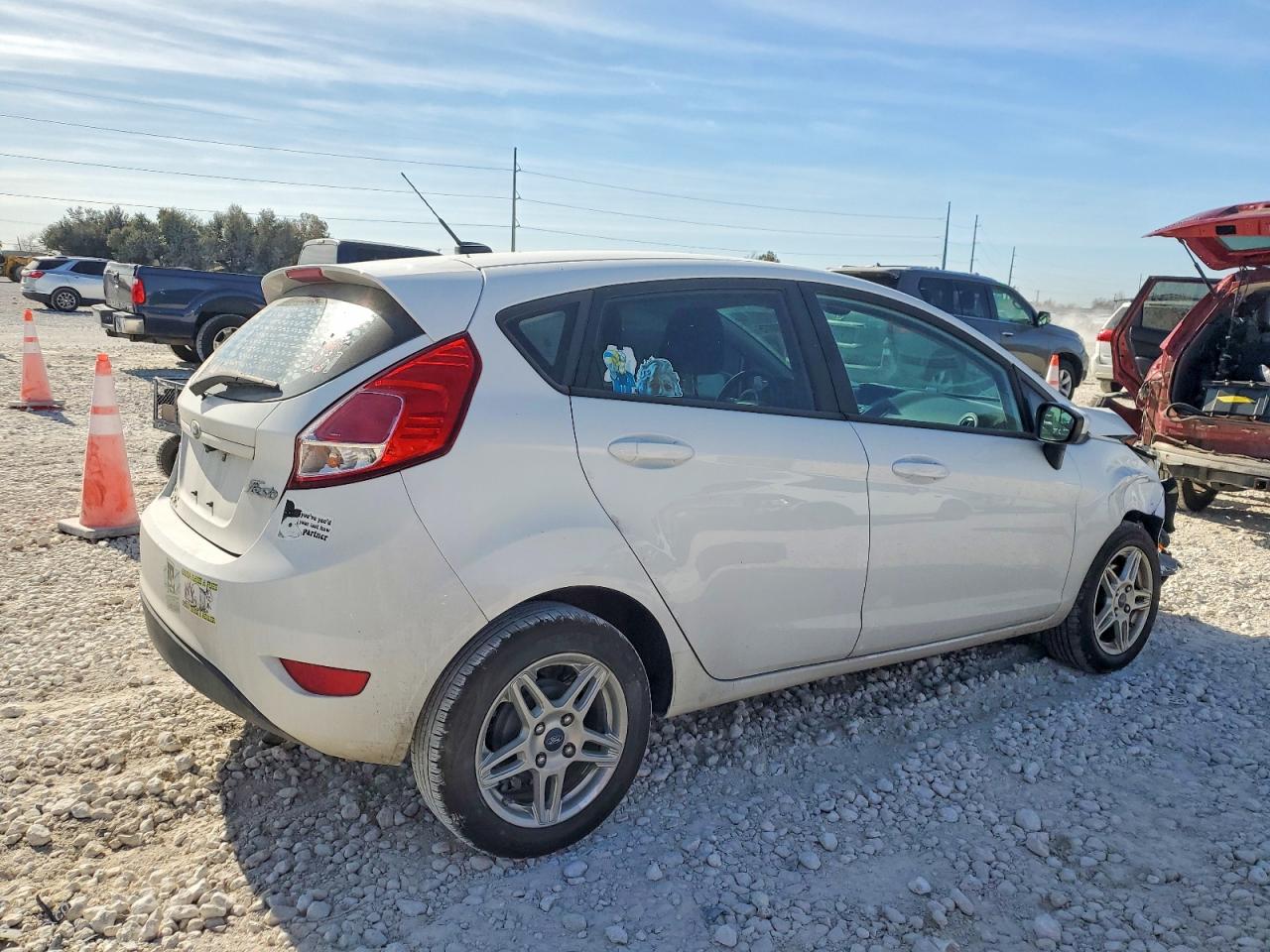 2019 FORD FIESTA SE photo 3