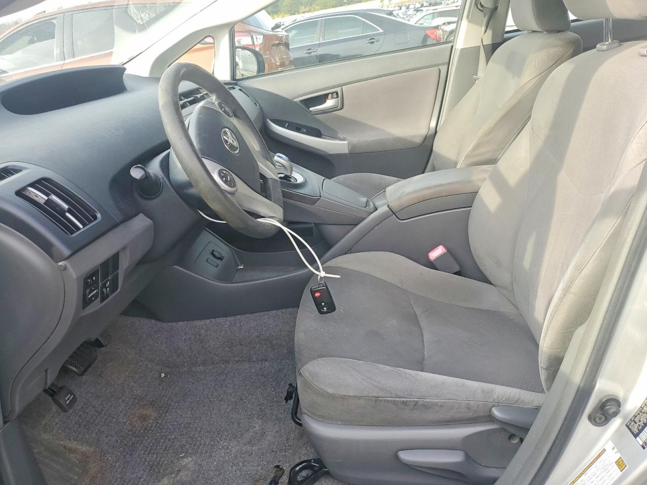 2011 TOYOTA PRIUS photo 7