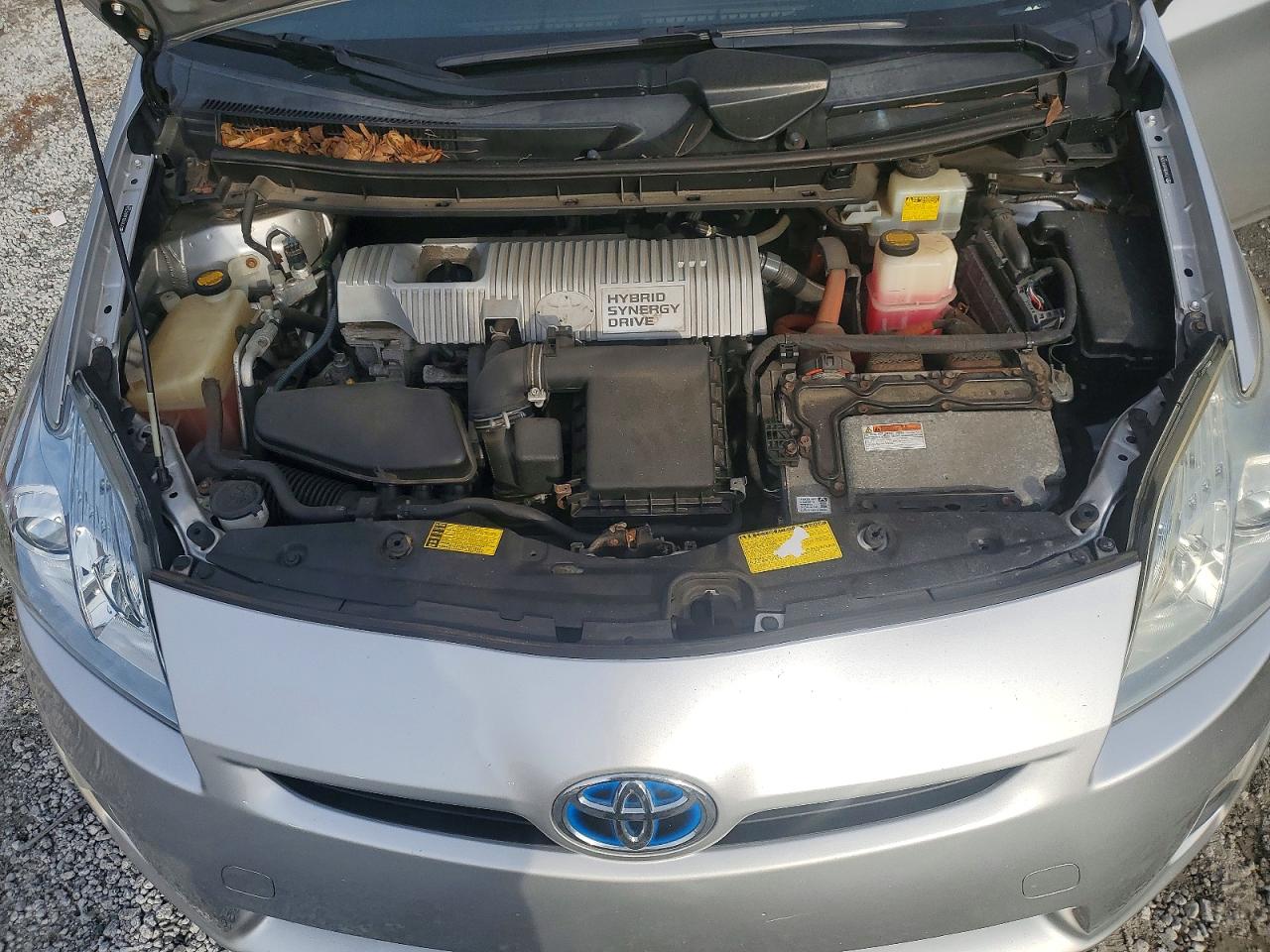 2011 TOYOTA PRIUS photo 11