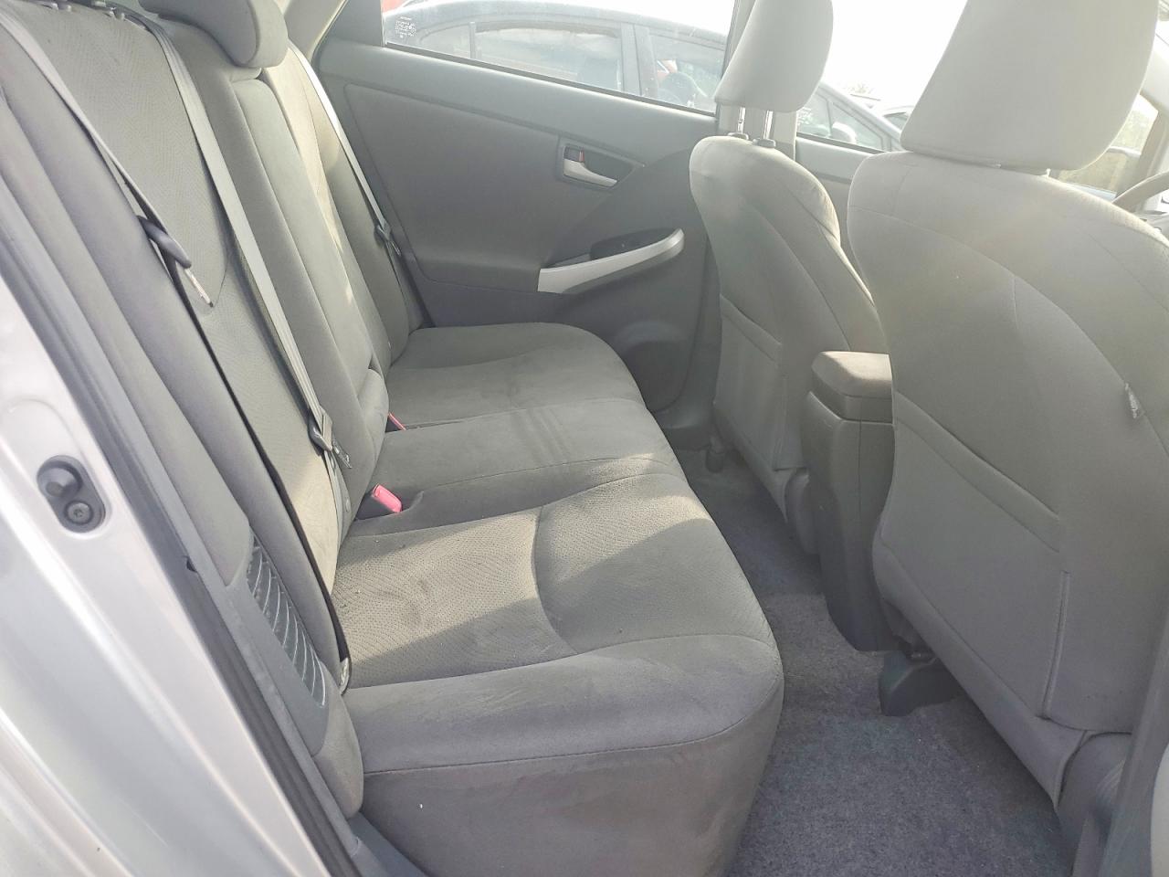 2011 TOYOTA PRIUS photo 10