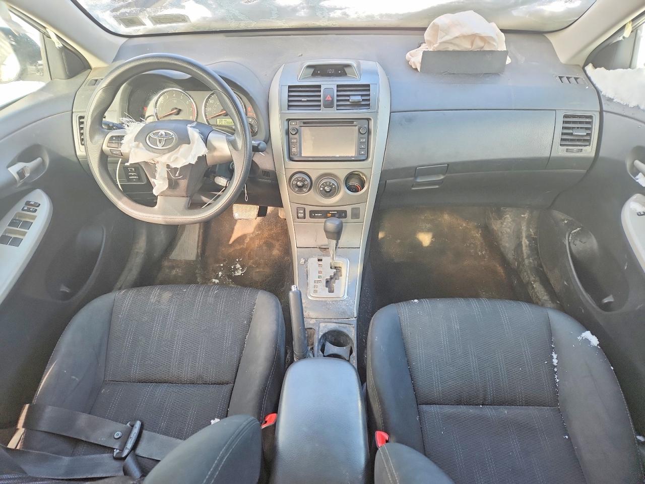 2013 TOYOTA COROLLA BASE photo 8