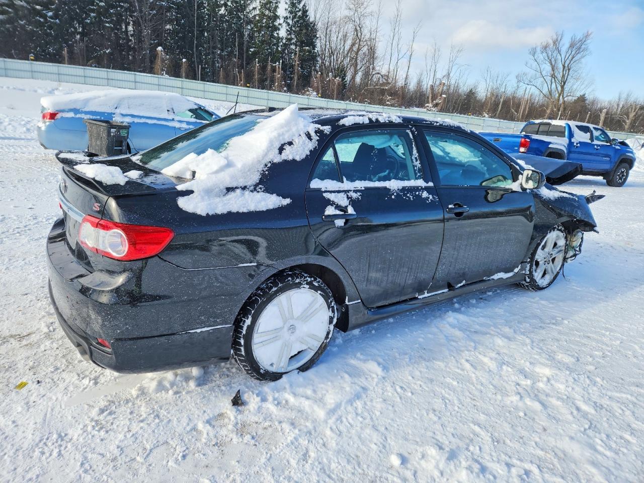 2013 TOYOTA COROLLA BASE photo 3