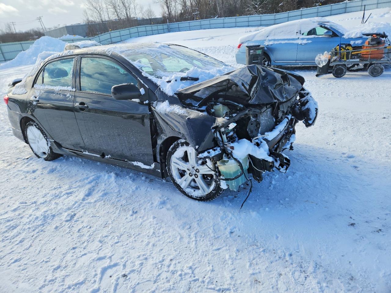2013 TOYOTA COROLLA BASE photo 4