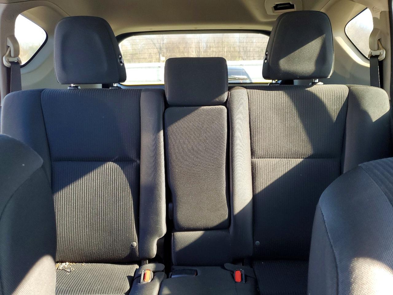 2016 TOYOTA RAV4 LE photo 10