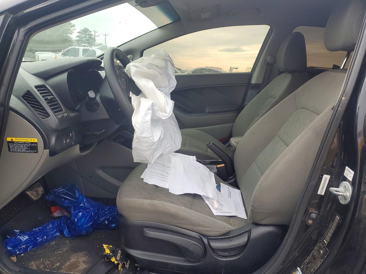 2015 KIA FORTE LX photo 7