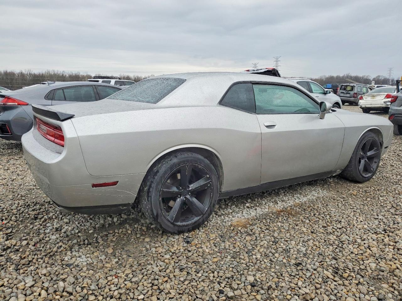 2012 DODGE CHALLENGER SXT photo 3