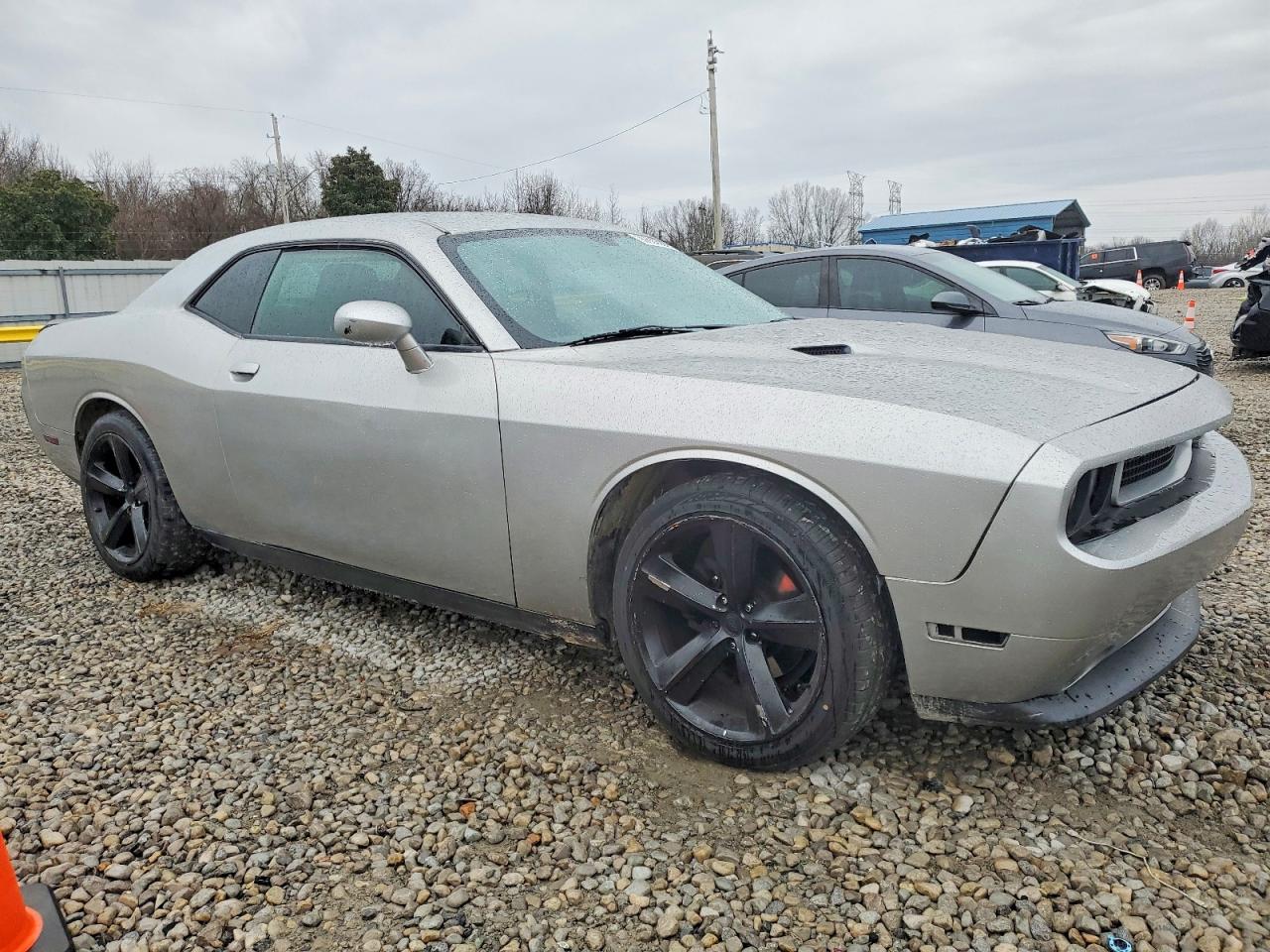 2012 DODGE CHALLENGER SXT photo 4