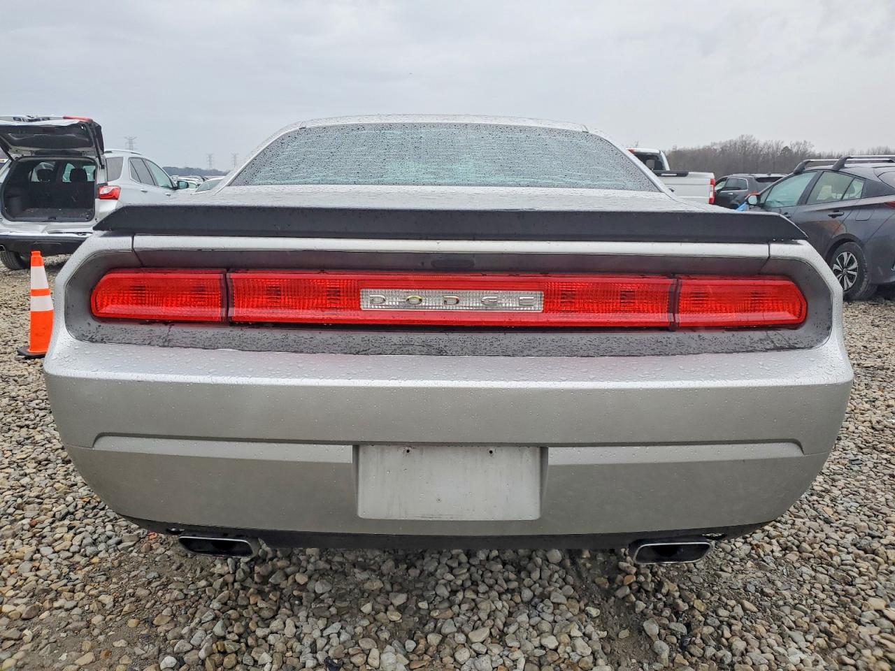 2012 DODGE CHALLENGER SXT photo 6