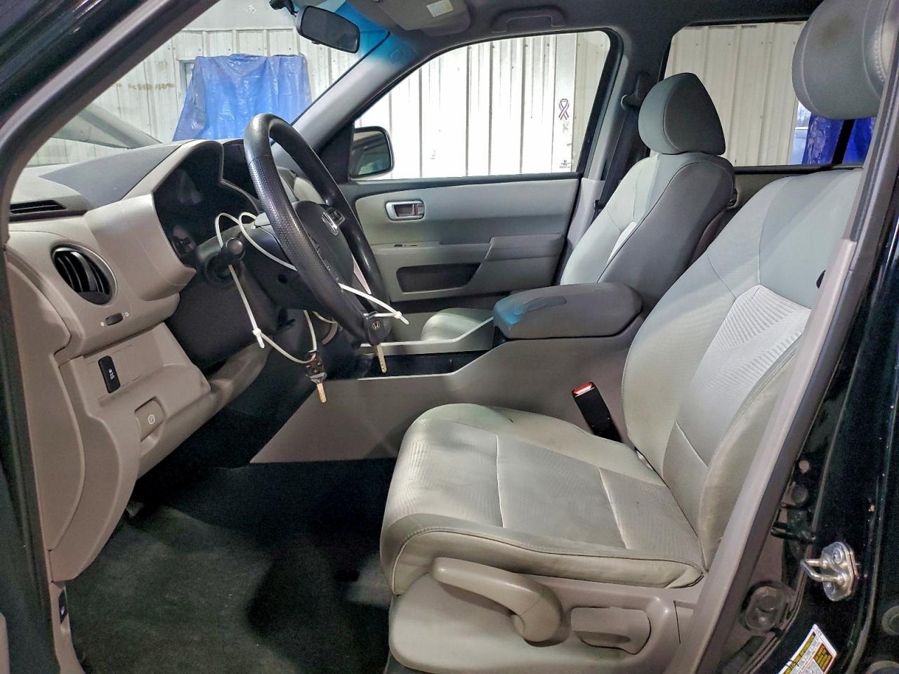 2015 HONDA PILOT LX photo 7