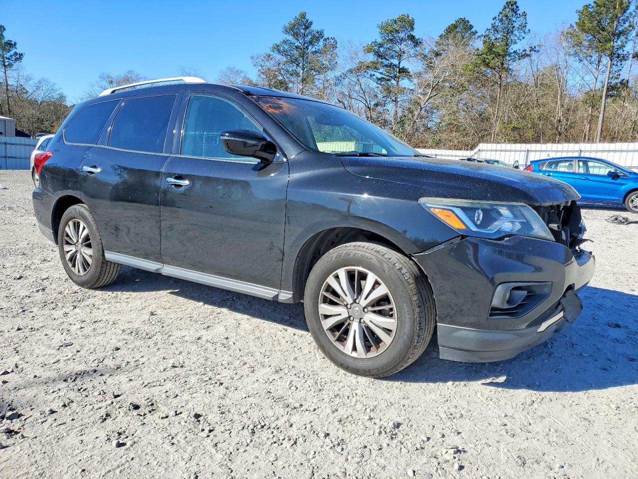 2017 NISSAN PATHFINDER S photo 4