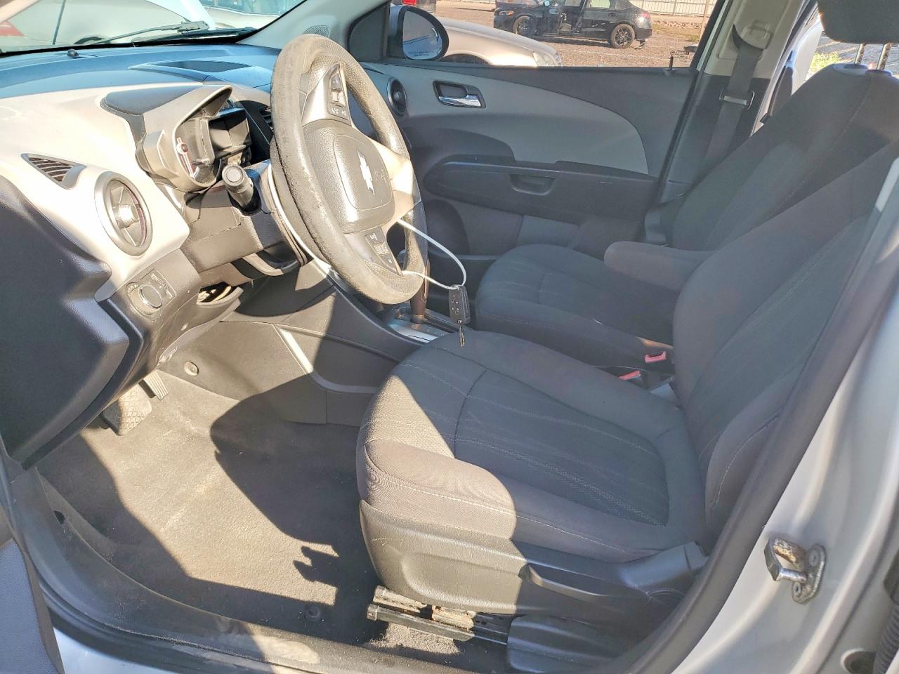 2014 CHEVROLET SONIC LT photo 13