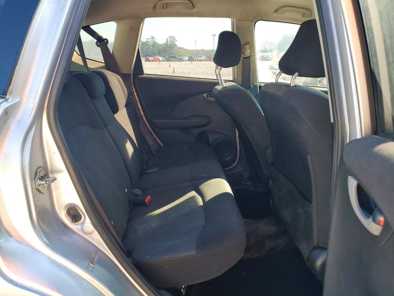 2011 HONDA FIT SPORT photo 10