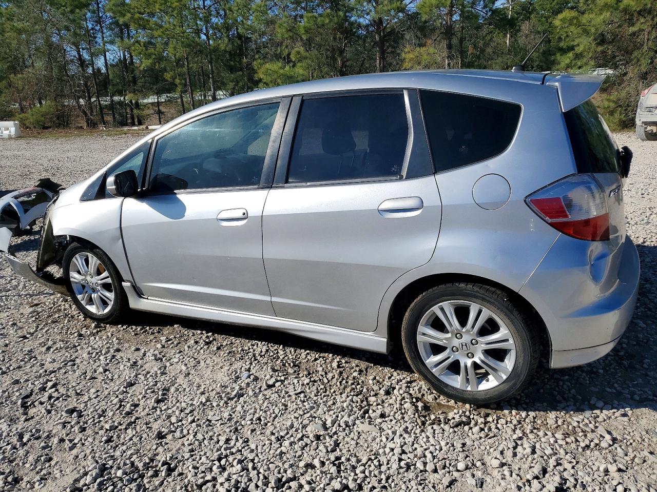 2011 HONDA FIT SPORT photo 2