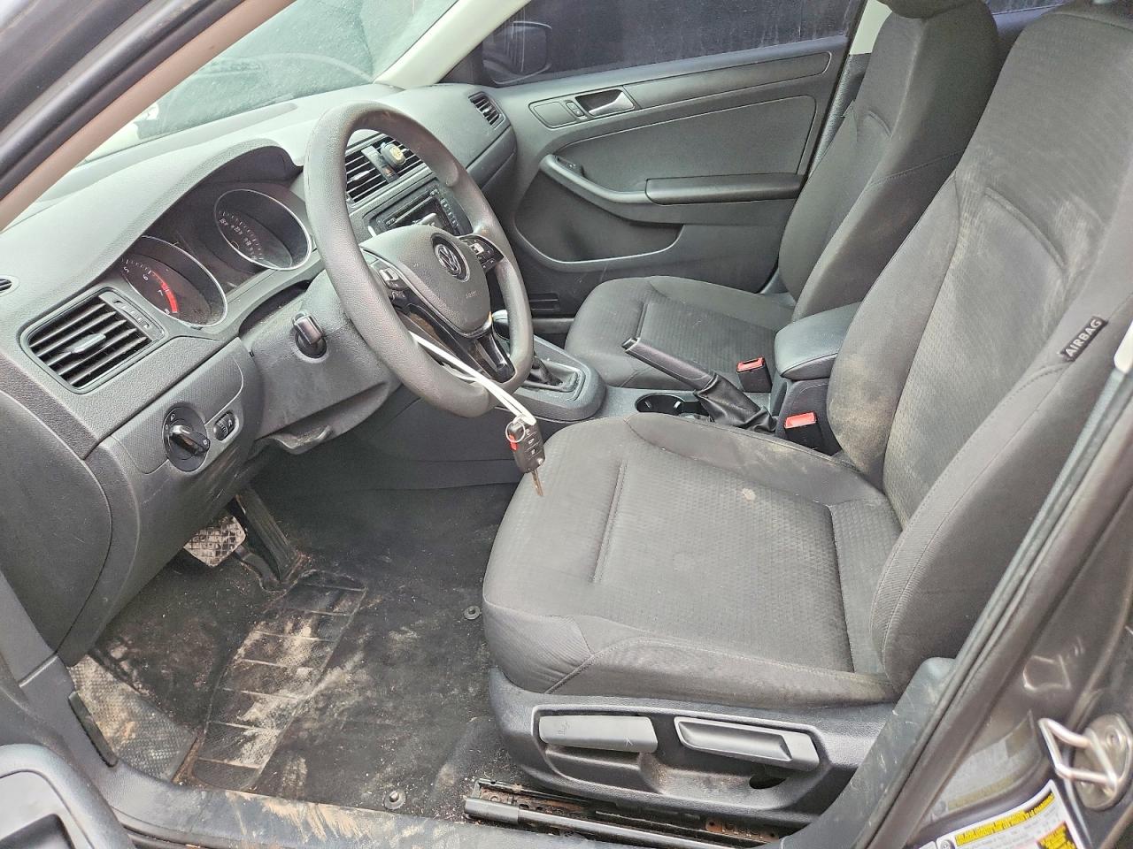 2015 VOLKSWAGEN JETTA BASE photo 13