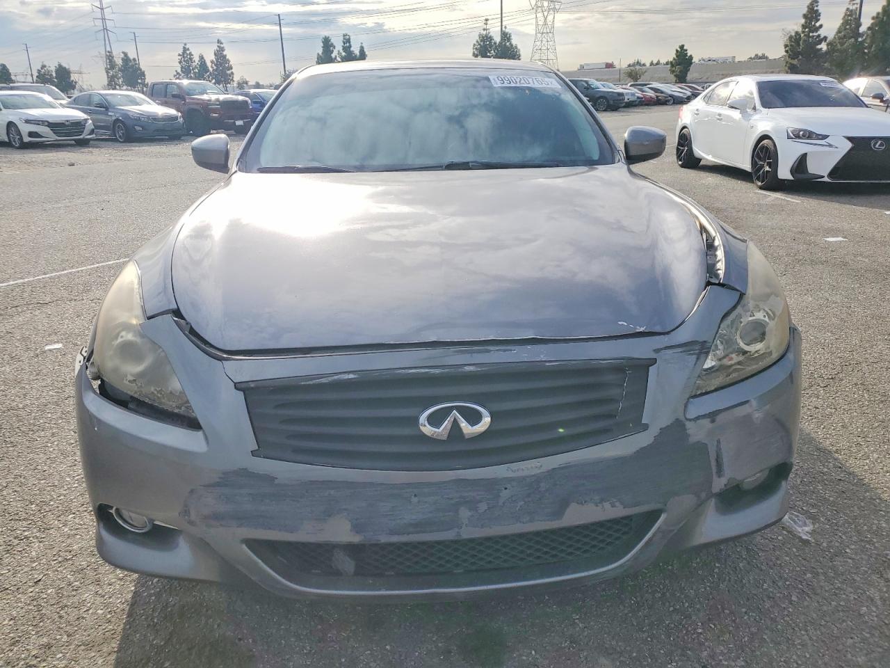 2011 INFINITI G37 photo 5