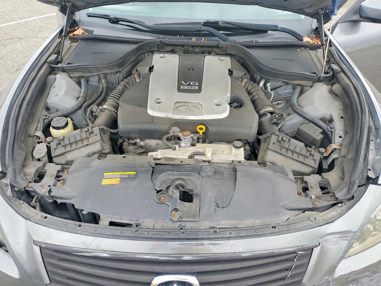 2011 INFINITI G37 photo 11