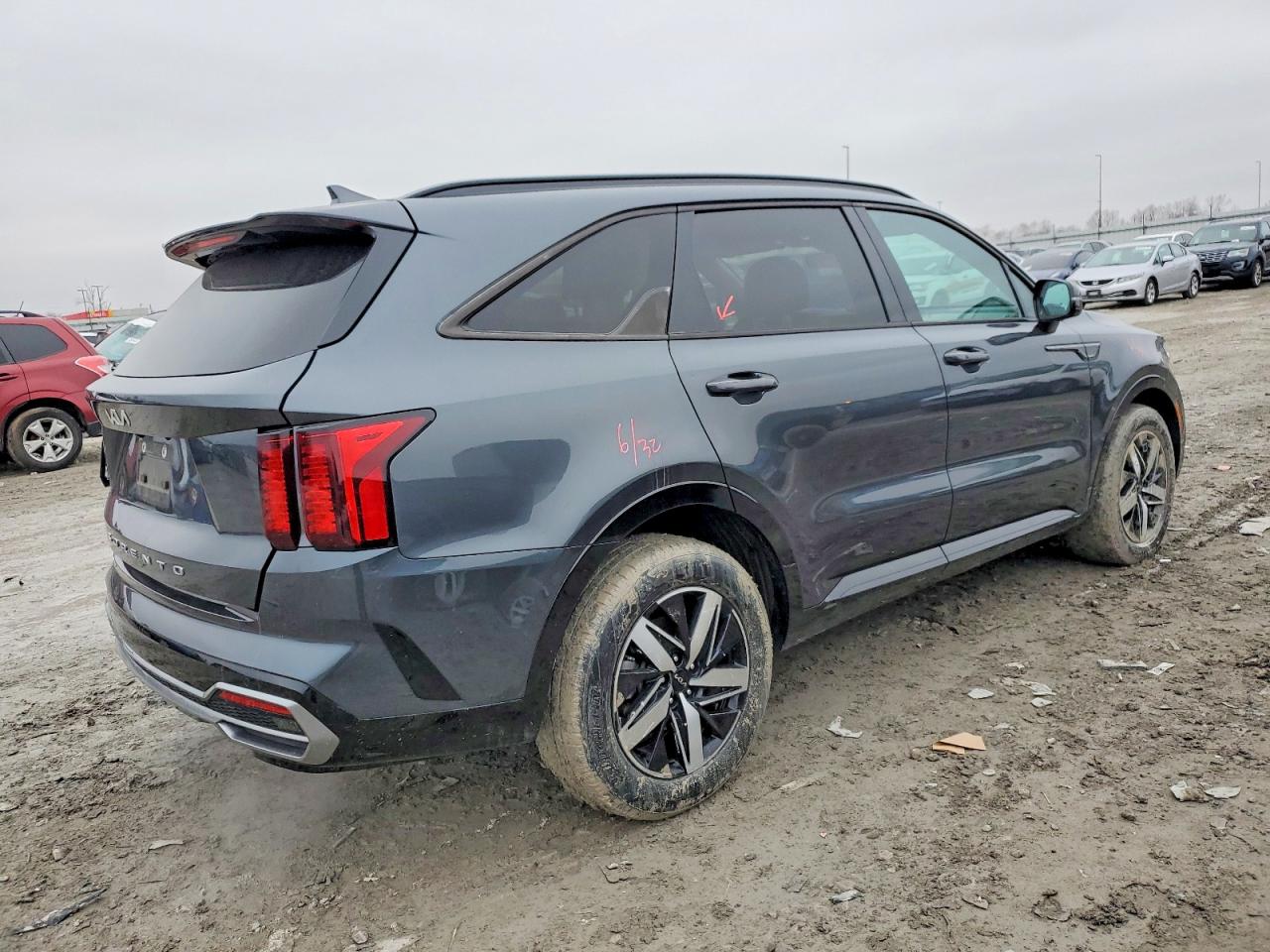 2022 KIA SORENTO S photo 5