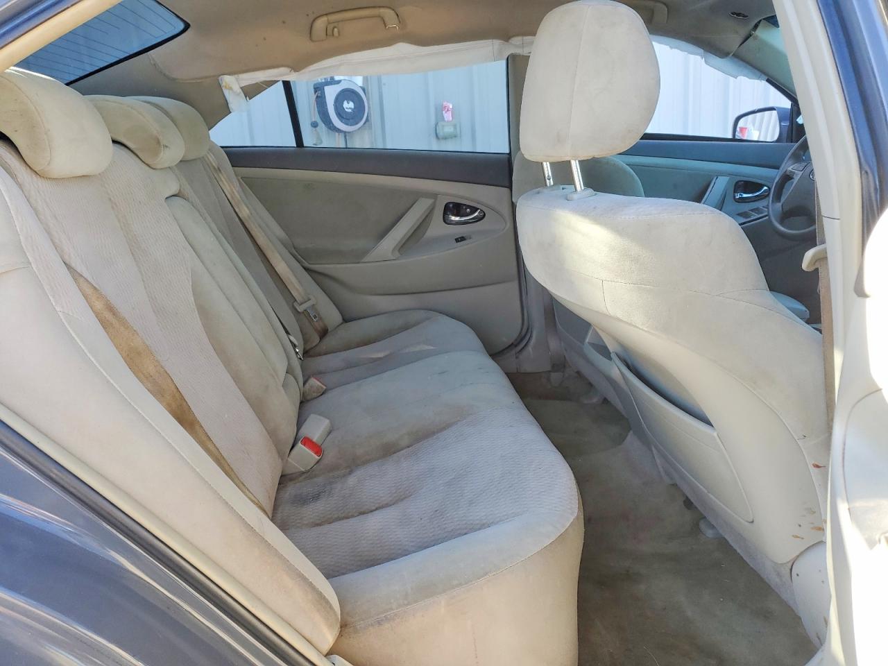 2010 TOYOTA CAMRY BASE photo 10