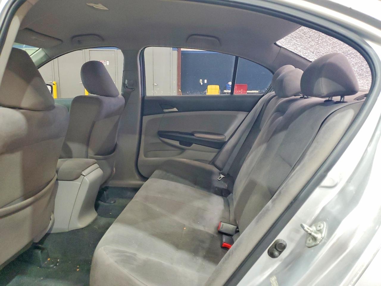 2011 HONDA ACCORD LX photo 10