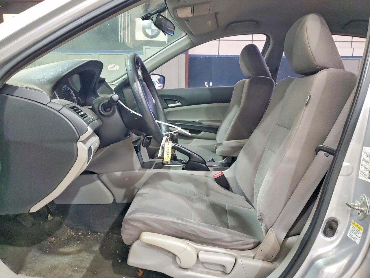 2011 HONDA ACCORD LX photo 7