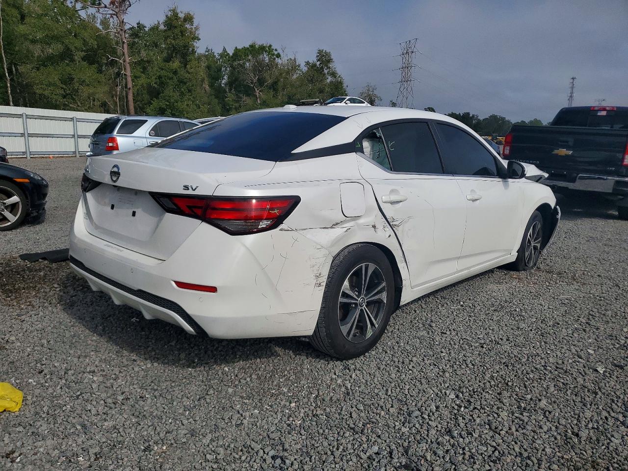 2022 NISSAN SENTRA SV photo 5