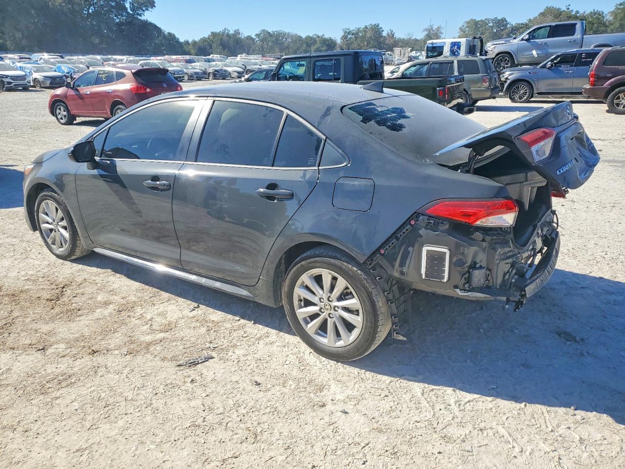 2025 TOYOTA COROLLA LE photo 2