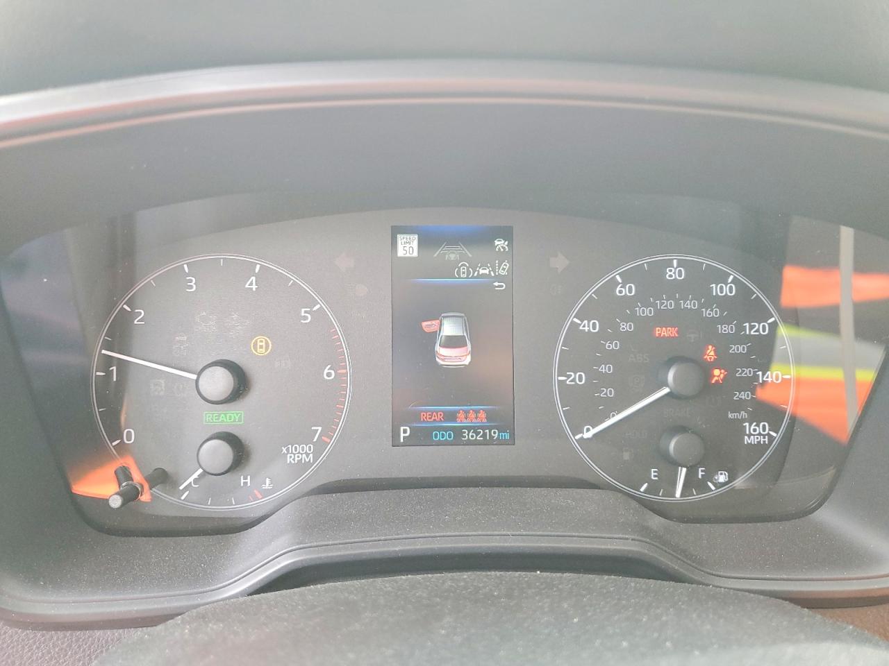 2025 TOYOTA COROLLA LE photo 9