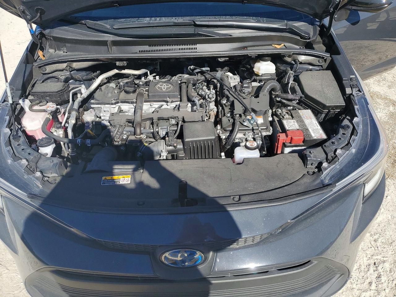 2025 TOYOTA COROLLA LE photo 11