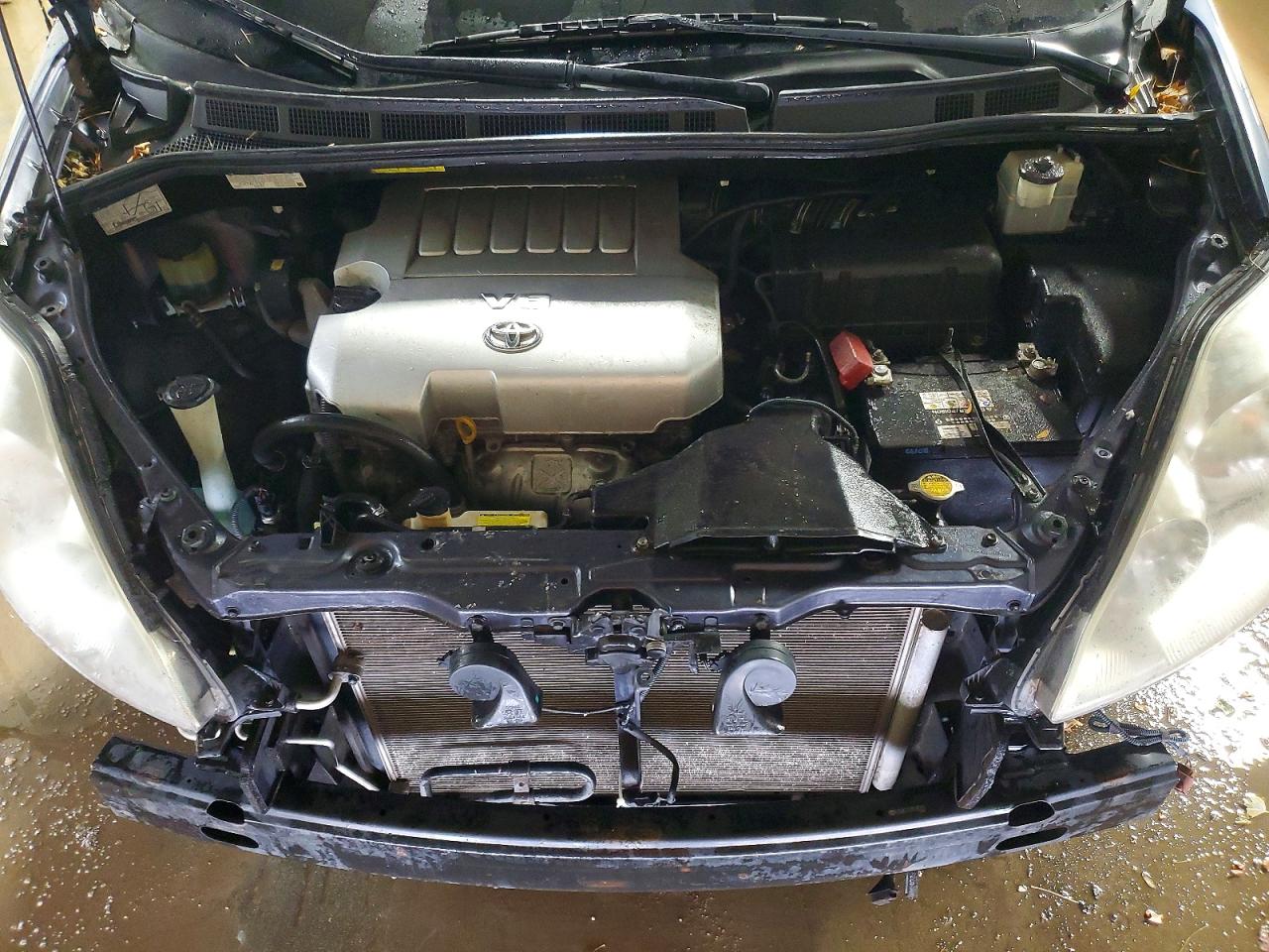 2009 TOYOTA SIENNA CE photo 12