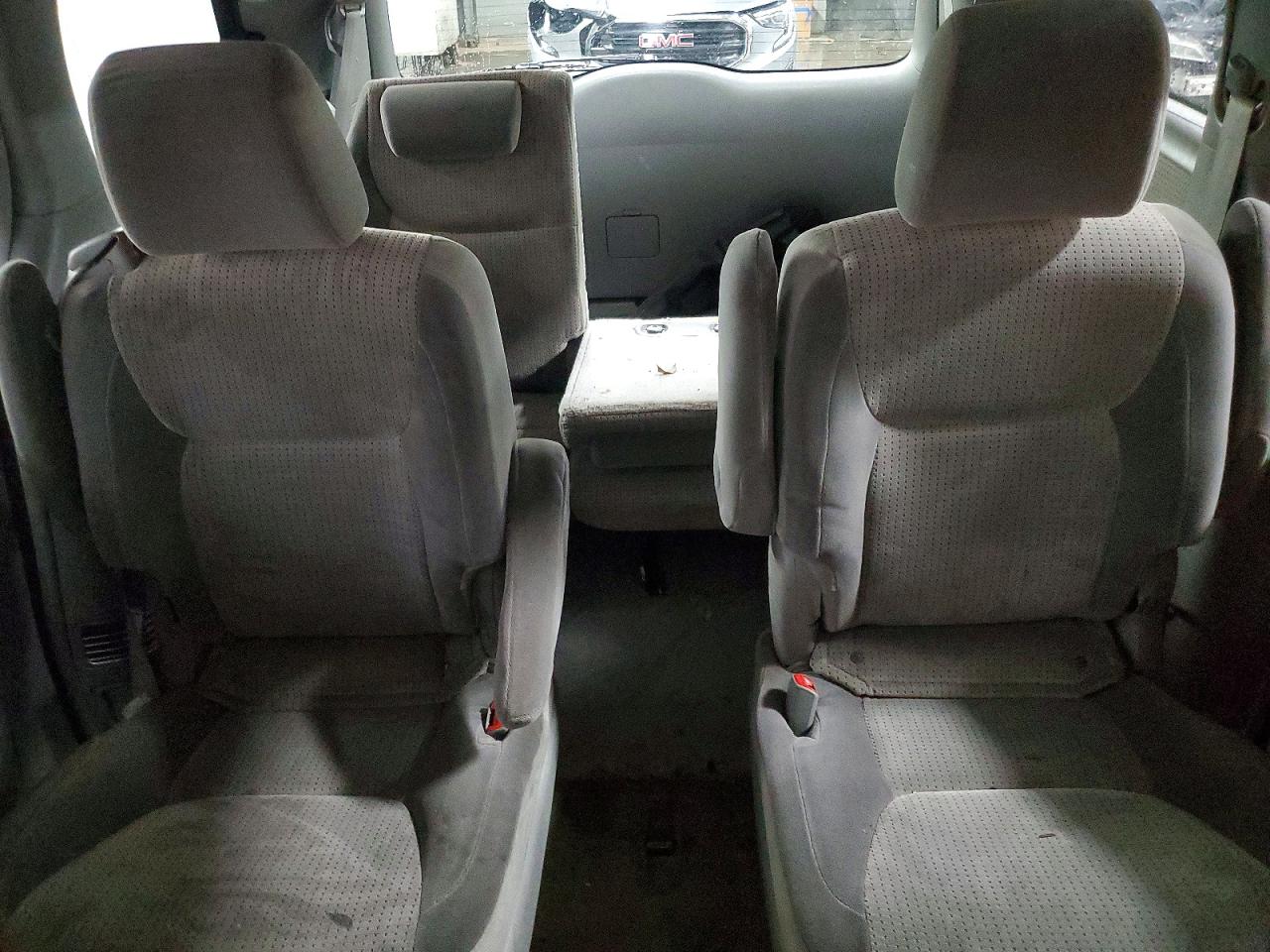 2009 TOYOTA SIENNA CE photo 10