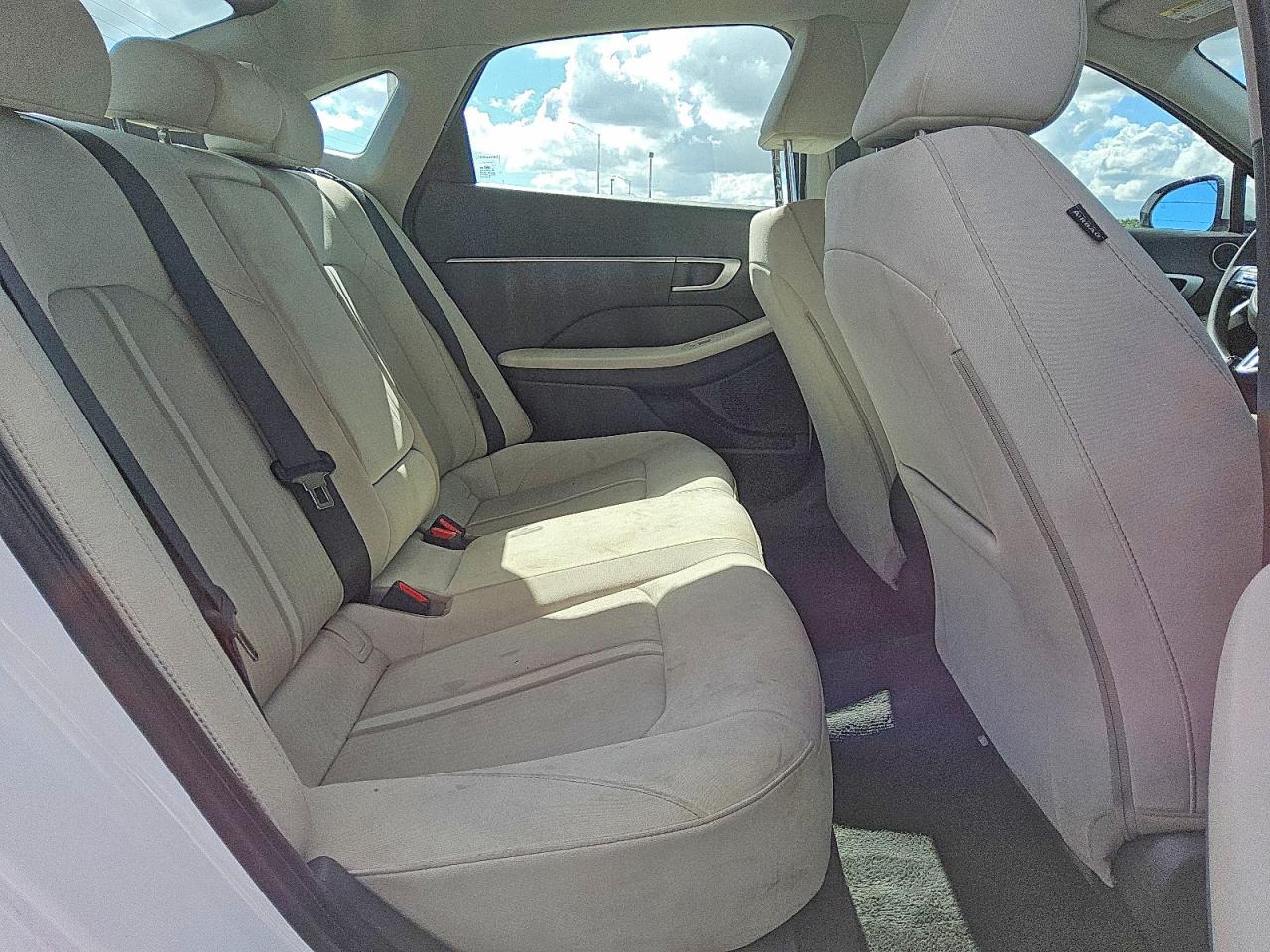 2024 HYUNDAI SONATA SEL photo 10