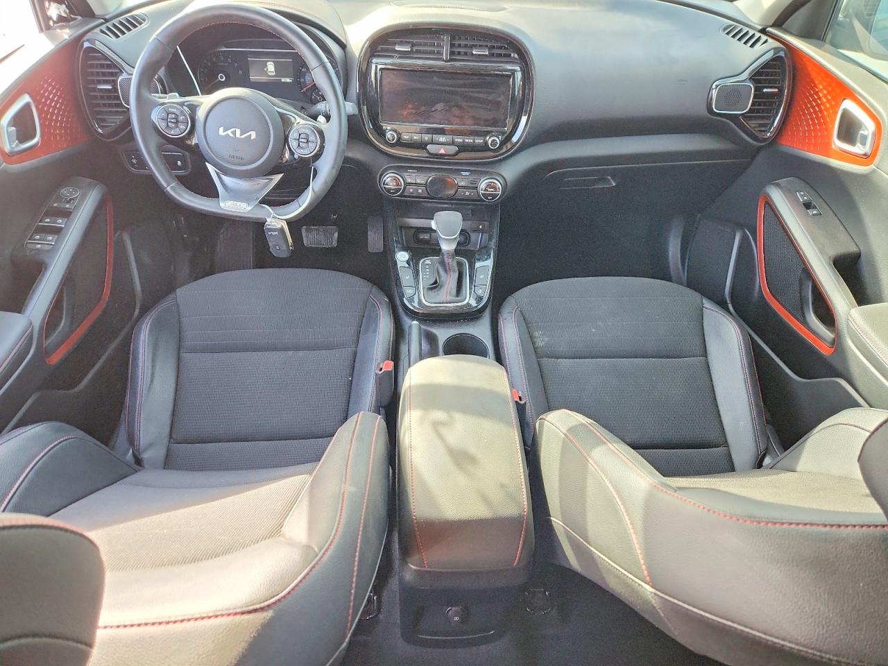 2022 KIA SOUL TURBO photo 22