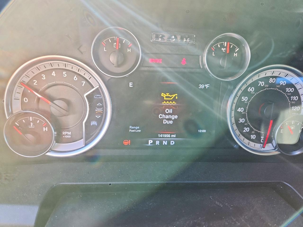 2013 RAM 1500 SLT photo 17