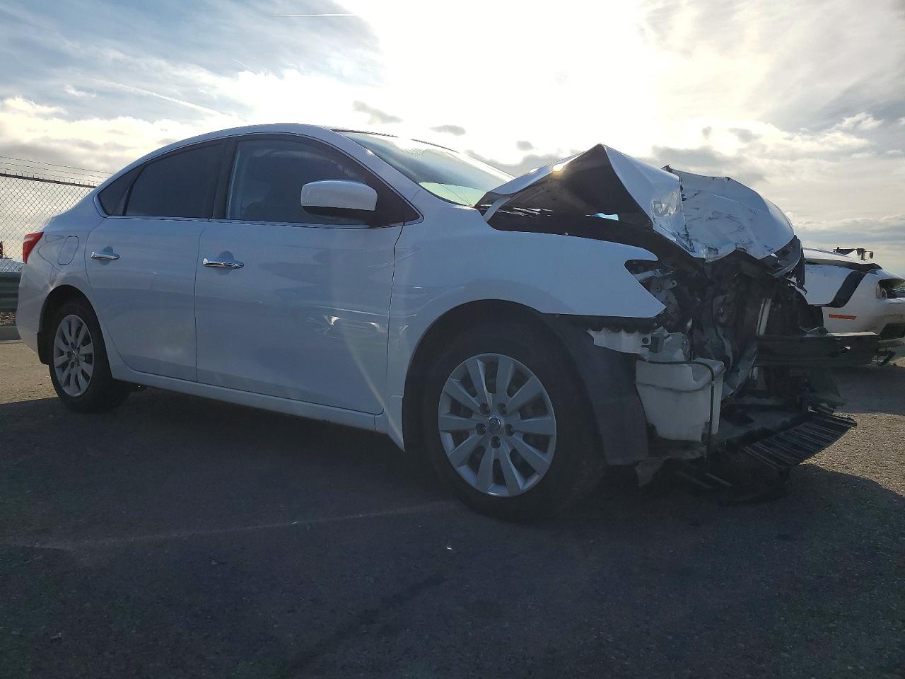 2019 NISSAN SENTRA S photo 4
