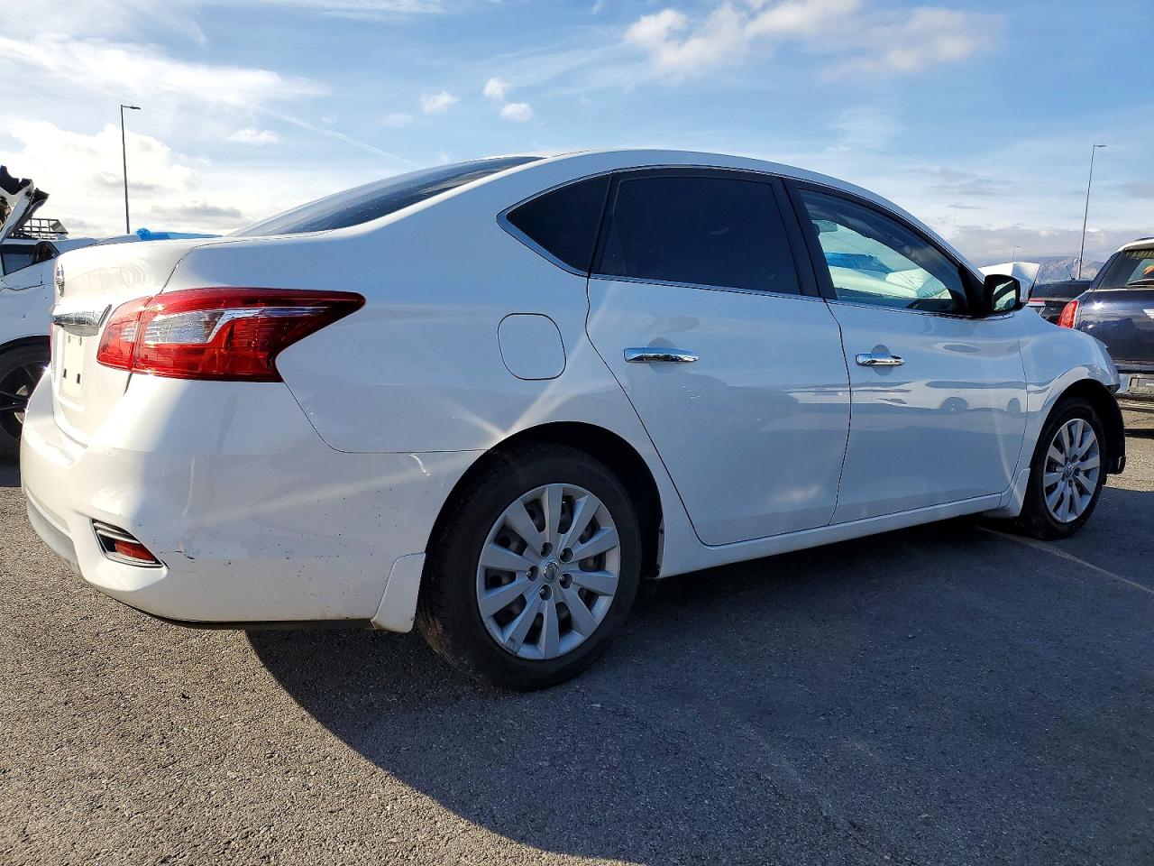 2019 NISSAN SENTRA S photo 3